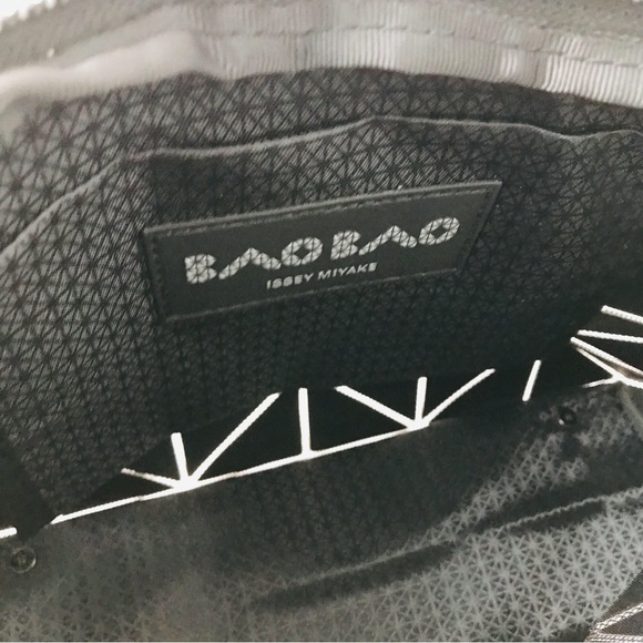 Geometric Pink Women's Bag - Picture 6 of 8